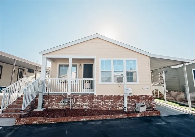 Manufactured home for sale at 810 Eucalyptus Ln, Fountain Valley, CA 92708 | MLS# PW26201092
