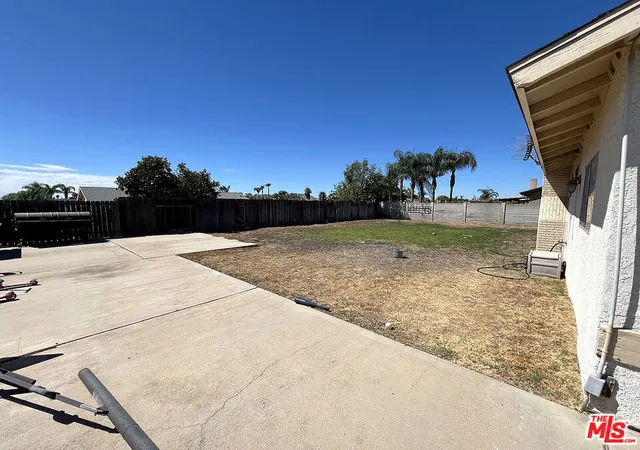 Photo 3 of Single family home for sale at 837 W Fontlee Ln, Bloomington, CA 92316 | MLS# 26984847 | Listing updated on 2026-09-14