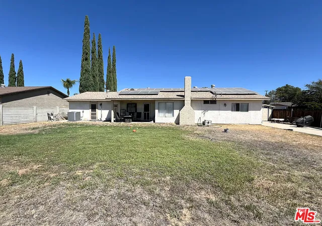 Photo 4 of Single family home for sale at 837 W Fontlee Ln, Bloomington, CA 92316 | MLS# 26984847 | Listing updated on 2026-09-14