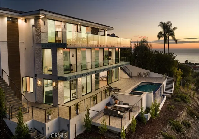 Photo 2 of Mansion for sale at 1565 Via Leon, Palos Verdes Estates, CA 90274 | MLS# SB26200995 | Listing updated on 2026-09-23