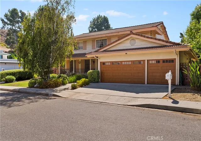 Photo 1 of Single family home for sale at 6304 Mirrior Lake Dr, Los Angeles, CA 90068 | MLS# SR26185723 | Listing updated on 2026-09-16