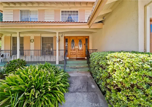 Photo 3 of Single family home for sale at 6304 Mirrior Lake Dr, Los Angeles, CA 90068 | MLS# SR26185723 | Listing updated on 2026-09-16