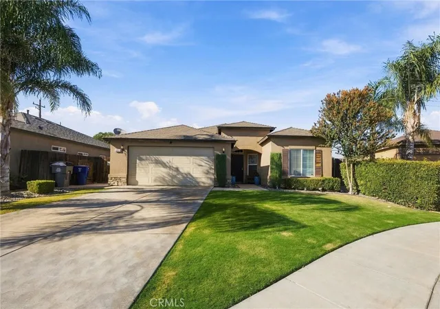 Photo 3 of Single family home for sale at 402 Dagenham Ct, Bakersfield, CA 93307 | MLS# NS26200474 | Listing updated on 2026-09-15