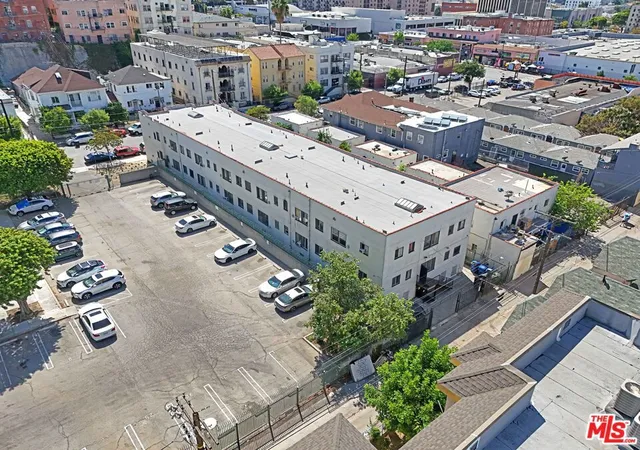 Listing Photo 5 - Condo for sale in building located at 511 S Union Ave, Los Angeles, CA 90017