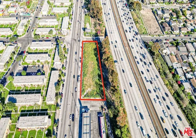 Photo 4 of Land for sale at 1422 E Imperial Hwy, Los Angeles, CA 90059 | MLS# 26988179 | Listing updated on 2026-09-14