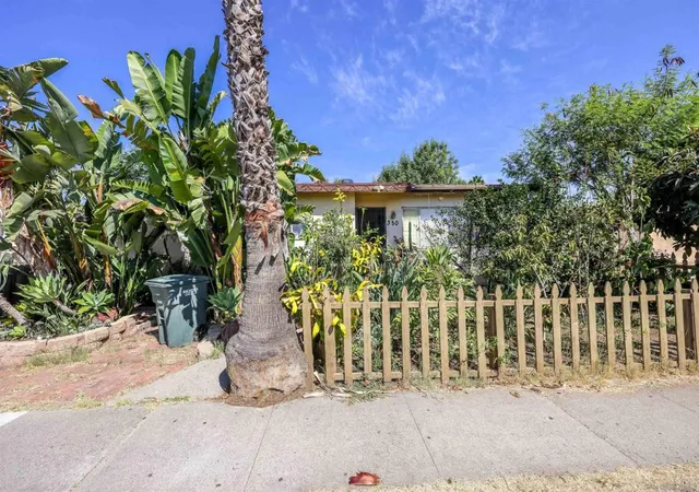 Photo 2 of Single family home for sale at 350 E Pennsylva Pennsylvania, Escondido, CA 92025 | MLS# 260022505SD | Listing updated on 2026-09-14