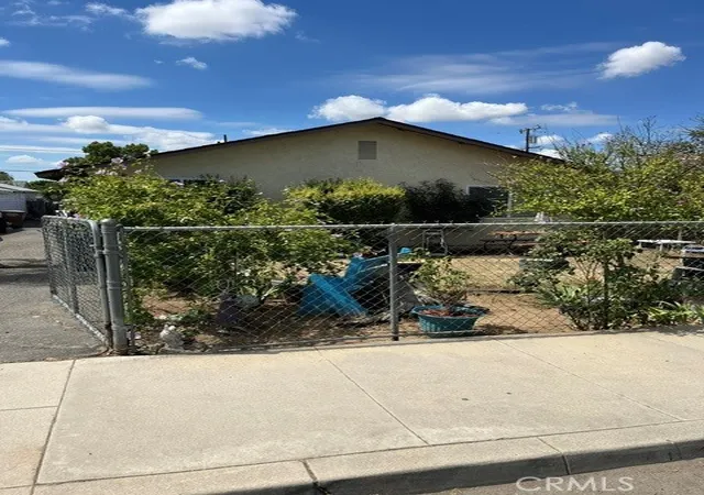 Photo 1 of Multi family home for sale at 2819 Monterey, Bakersfield, CA 93306 | MLS# SR26201105 | Listing updated on 2026-09-15