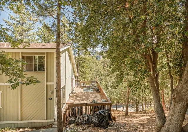 Photo 3 of Single family home for sale at 1214 Aleutian, Lake Arrowhead, CA 92352 | MLS# IG26201049 | Listing updated on 2026-09-14
