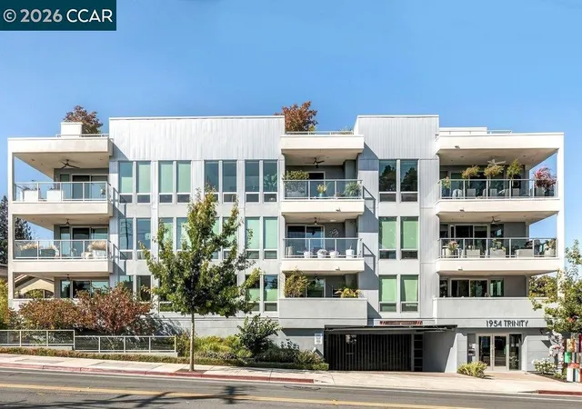 Condo for sale at 1954 Trinity Ave #302, Walnut Creek, CA 94596 | MLS# 41148216