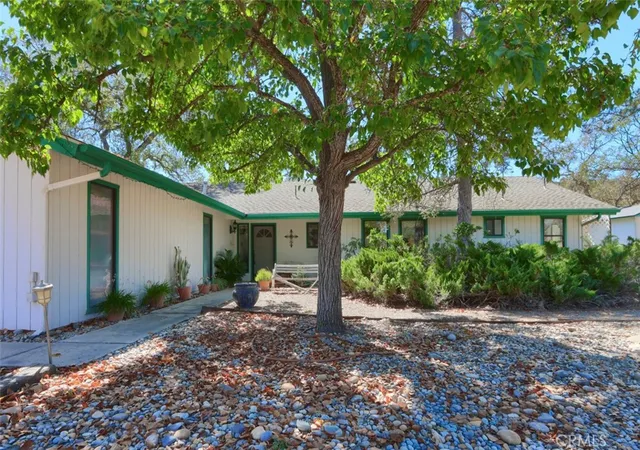 Photo 2 of Single family home for sale at 42593 John Muir, Coarsegold, CA 93614 | MLS# FR26201229 | Listing updated on 2026-09-15