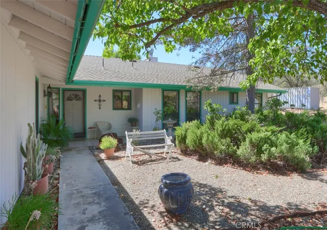 Photo 3 of Single family home for sale at 42593 John Muir, Coarsegold, CA 93614 | MLS# FR26201229 | Listing updated on 2026-09-15