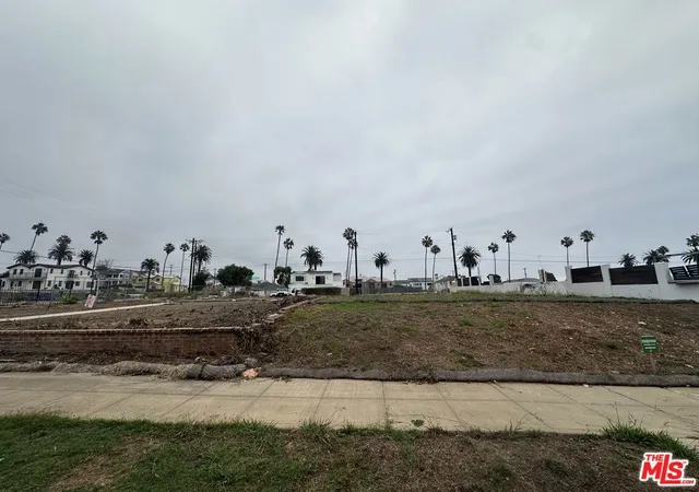 Photo 2 of Land for sale at 424 Via De La Paz, Pacific Palisades, CA 90272 | MLS# 26987957 | Listing updated on 2026-09-22