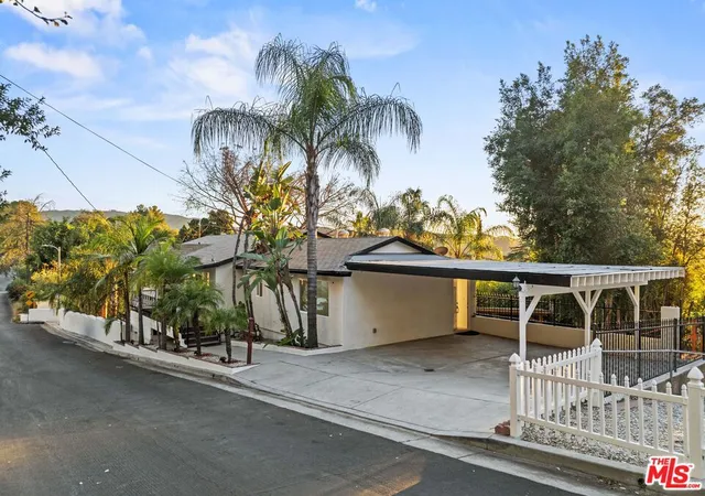Photo 2 of Single family home for sale at 10941 Cardamine Pl, Tujunga, CA 91042 | MLS# 26987151 | Listing updated on 2026-09-14