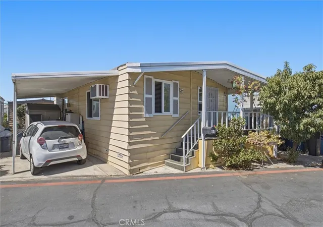 Photo 1 of Manufactured home for sale at 1850 W Orangethorpe Ave #44, Fullerton, CA 92833 | MLS# OC26200305 | Listing updated on 2026-10-07