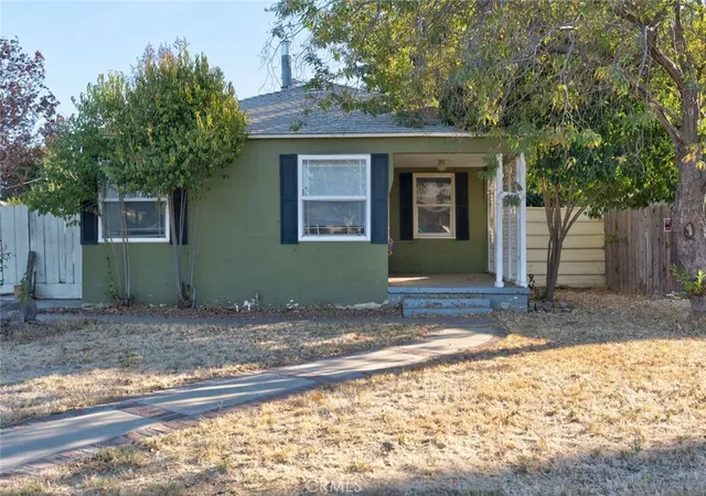 Photo 3 of Single family home for sale at 360 E 19th Street, Merced, CA 95340 | MLS# MC26201253 | Listing updated on 2026-09-19