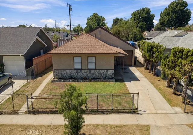 Photo 4 of Single family home for sale at 11327 Adonis Ave, Norwalk, CA 90650 | MLS# DW26200910 | Listing updated on 2026-10-07
