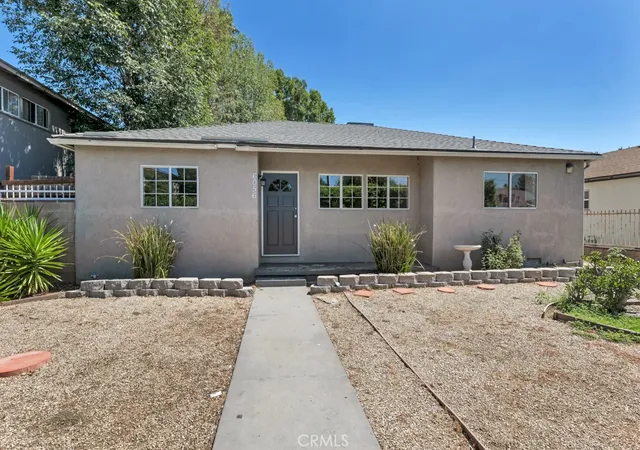 Single family home for sale at 6056 Woodman Ave, Van Nuys, CA 91401 | MLS# SR26201273