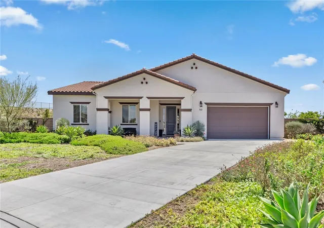 Single family home for sale at 7631 Capstone Ct, Riverside, CA 92506 | MLS# SW26192595