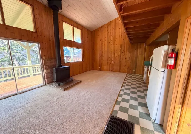 Photo 2 of Single family home for sale at 577 Oak Knoll, Green Valley Lake, CA 92341 | MLS# IV26201312 | Listing updated on 2026-09-15