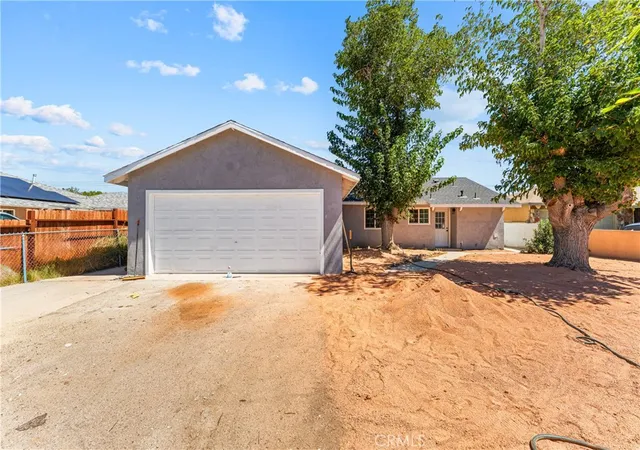 Photo 3 of Single family home for sale at 38544 33rd Street E, Palmdale, CA 93550 | MLS# SR26201323 | Listing updated on 2026-09-15