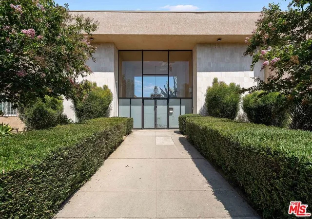 Photo 2 of Condo for sale at 5232 Corteen Pl #20, Valley Village, CA 91607 | MLS# 26988195 | Listing updated on 2026-10-02