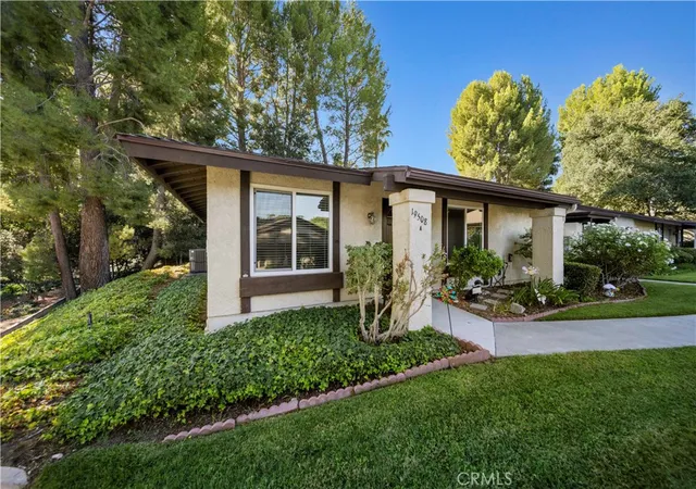 Photo 2 of Single family home for sale at 19508 Ave Of The Oaks, Newhall, CA 91321 | MLS# SR26201319 | Listing updated on 2026-09-15