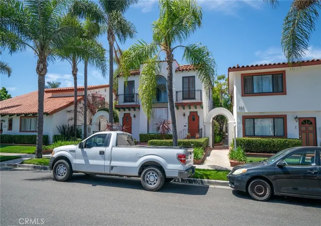 Photo 2 of Multi family home for sale at 815 Roswell Ave, Long Beach, CA 90804 | MLS# OC26201335 | Listing updated on 2026-09-15