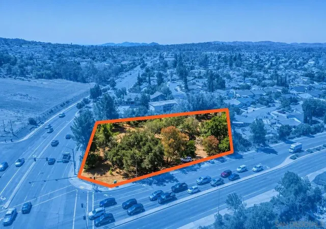 Photo 2 of Single family home for sale at 3129 E El Norte Pkwy, Escondido, CA 92027 | MLS# 260022519SD | Listing updated on 2026-09-15