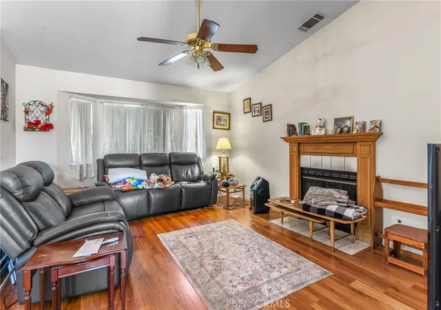 Photo 2 of Sale Pending at 13177 Central, Apple Valley, CA 92308 | MLS# HD26201351 | Listing updated on 2026-09-15