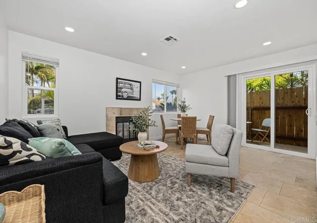 Photo 3 of Townhouse for sale at 277 Elm Ave #B, Imperial Beach, CA 91932 | MLS# PTP2606963 | Listing updated on 2026-09-16