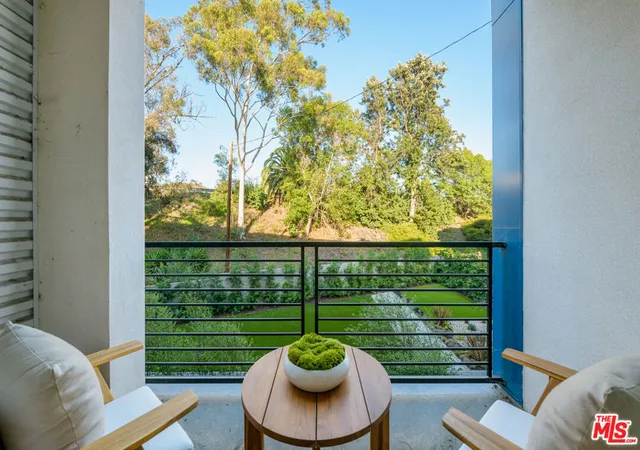 Photo 3 of Single family home for sale at 5851 Westside Xing Ln, Los Angeles, CA 90034 | MLS# 26864219 | Listing updated on 2026-09-14