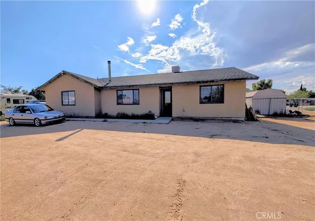 Photo 2 of Single family home for sale at 11746 Mohawk Rd, Apple Valley, CA 92308 | MLS# CV26200567 | Listing updated on 2026-09-15