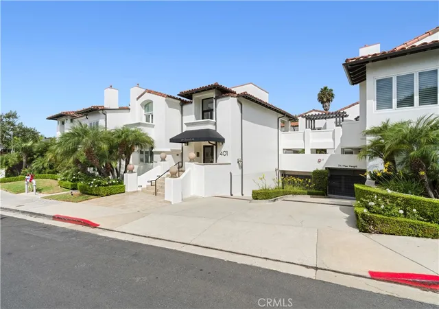 Photo 1 of Condo for sale at 401 Seaward #6, Corona Del Mar, CA 92625 | MLS# NP26201321 | Listing updated on 2026-10-03