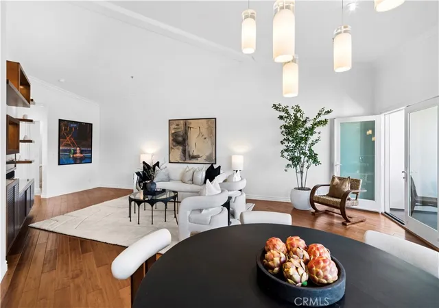 Photo 2 of Condo for sale at 401 Seaward #6, Corona Del Mar, CA 92625 | MLS# NP26201321 | Listing updated on 2026-10-03