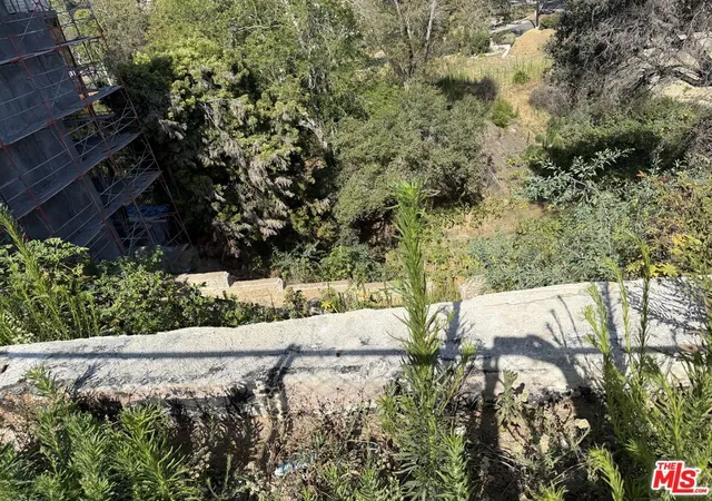 Land for sale at 838 N Las Casas Ave, Pacific Palisades, CA 90272 | MLS# 26987443