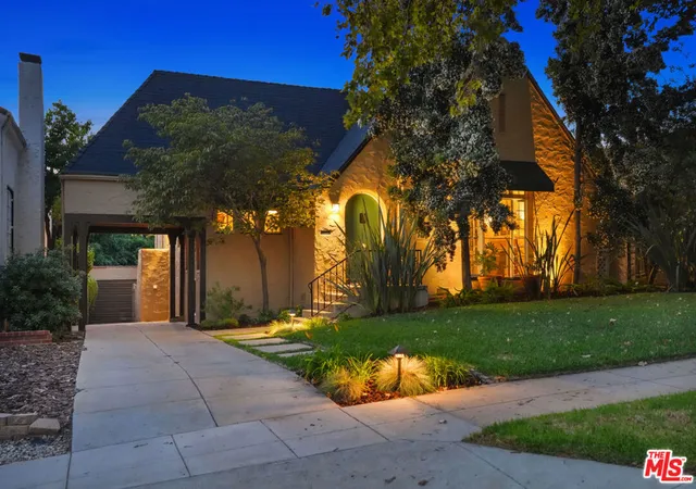 Photo 1 of Single family home for sale at 1611 Ard Eevin Ave, Glendale, CA 91202 | MLS# 26987397 | Listing updated on 2026-10-01