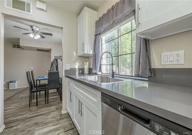 Photo 3 of Condo for sale at 2554 Olive #82, Palmdale, CA 93550 | MLS# SR26201377 | Listing updated on 2026-09-19