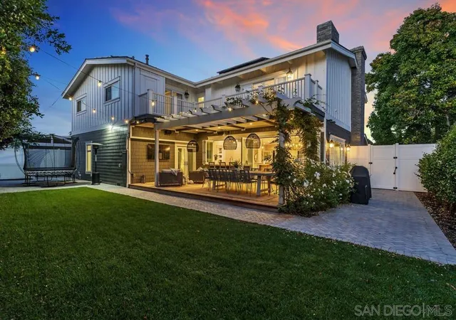 Photo 3 of Single family home for sale at 920 Balboa Ave, Coronado, CA 92118 | MLS# 260022521SD | Listing updated on 2026-09-15