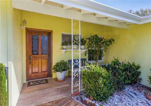 Photo 3 of Single family home for sale at 23321 Bassett St, West Hills, CA 91307 | MLS# SR26198092 | Listing updated on 2026-09-15