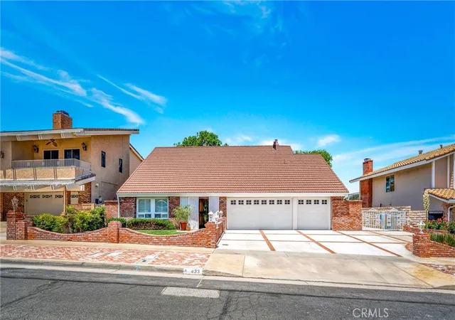 Photo 1 of Single family home for sale at 433 Fairway, Palmdale, CA 93551 | MLS# SR26201048 | Listing updated on 2026-09-15