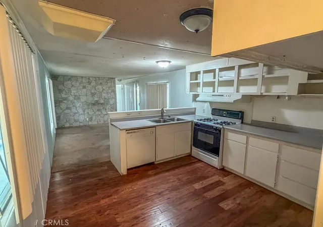 Photo 3 of Manufactured home for sale at 4444 E Ave R #132, Palmdale, CA 93552 | MLS# SR26201267 | Listing updated on 2026-09-30