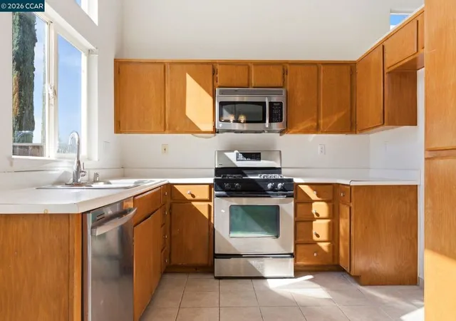 Photo 4 of Sale Pending at 4920 Willowhaven Way, Antioch, CA 94531 | MLS# 41148232 | Listing updated on 2026-09-23