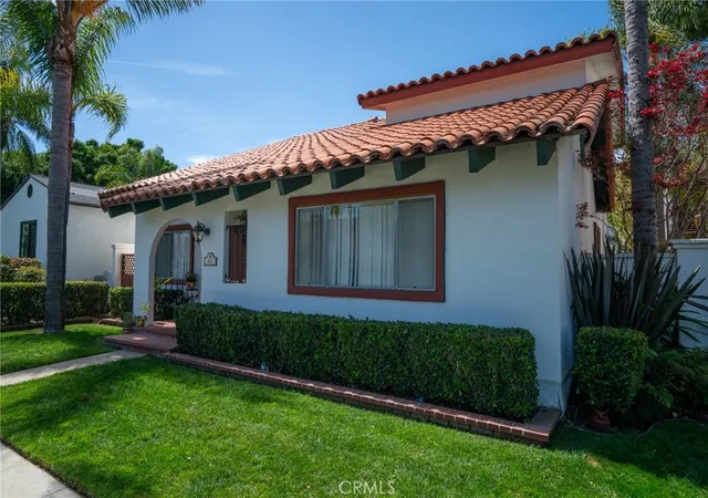 Photo 1 of House for sale at 807 Roswell Ave, Long Beach, CA 90804 | MLS# OC26201411 | Listing updated on 2026-09-15