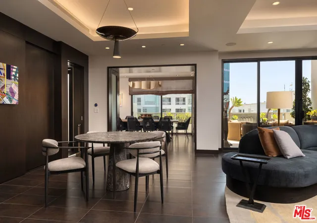 Listing Photo 4 - Condo for sale in building located at 10375 Wilshire Blvd, Los Angeles, CA 90024 - Unit #14HK