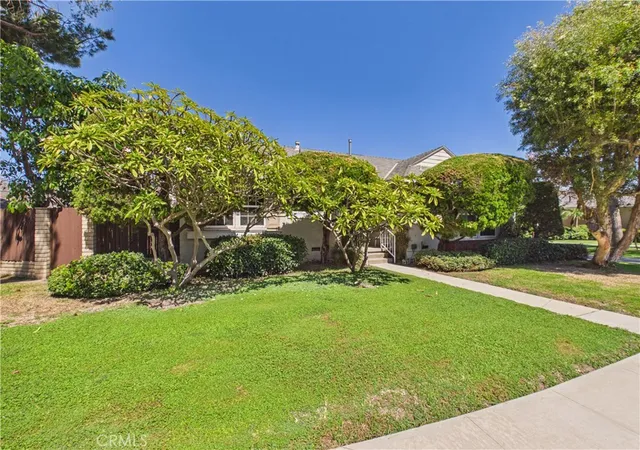 Photo 3 of Single family home for sale at 1902 Lees Ave, Long Beach, CA 90815 | MLS# PW26197000 | Listing updated on 2026-10-07