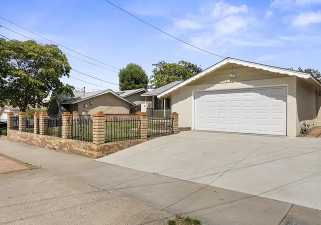 Photo 2 of Sale Pending at 1039 Alveda Ave, El Cajon, CA 92019 | MLS# 260022530SD | Listing updated on 2026-09-25