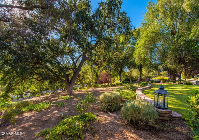 Photo 4 of Single family home for sale at 5676 Colodny Dr, Agoura Hills, CA 91301 | MLS# 226004390 | Listing updated on 2026-09-16