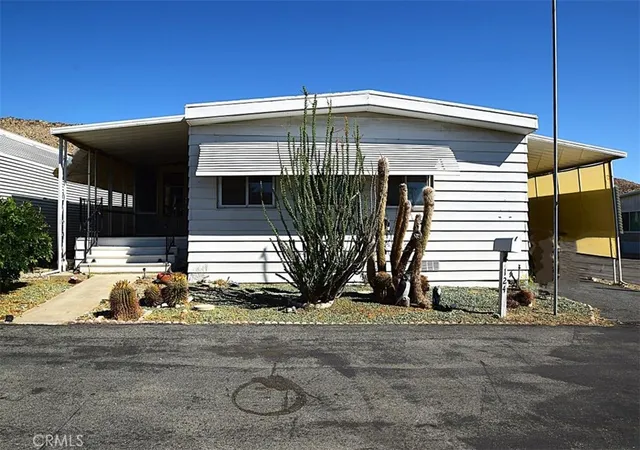 Photo 1 of Manufactured home for sale at 56254 29 Palms Hwy #124, Yucca Valley, CA 92284 | MLS# JT26201150 | Listing updated on 2026-09-16
