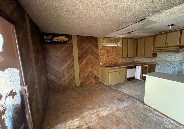 Photo 3 of Single family home for sale at 38633 Lemsford Ave, Palmdale, CA 93550 | MLS# OC26201427 | Listing updated on 2026-09-15