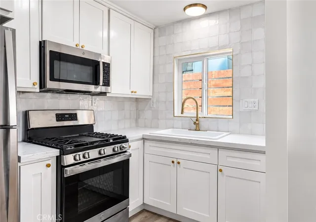 Photo 4 of House for sale at 718 S Grande Vista, Los Angeles, CA 90023 | MLS# PW26201513 | Listing updated on 2026-09-15